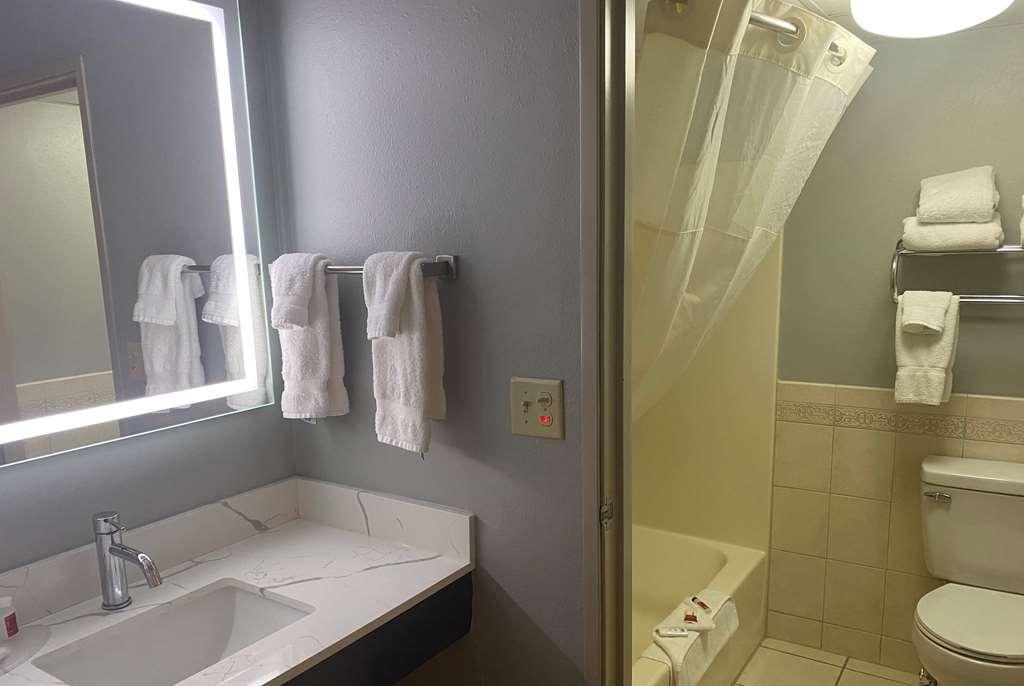 Americinn By Wyndham Peoria Rom bilde