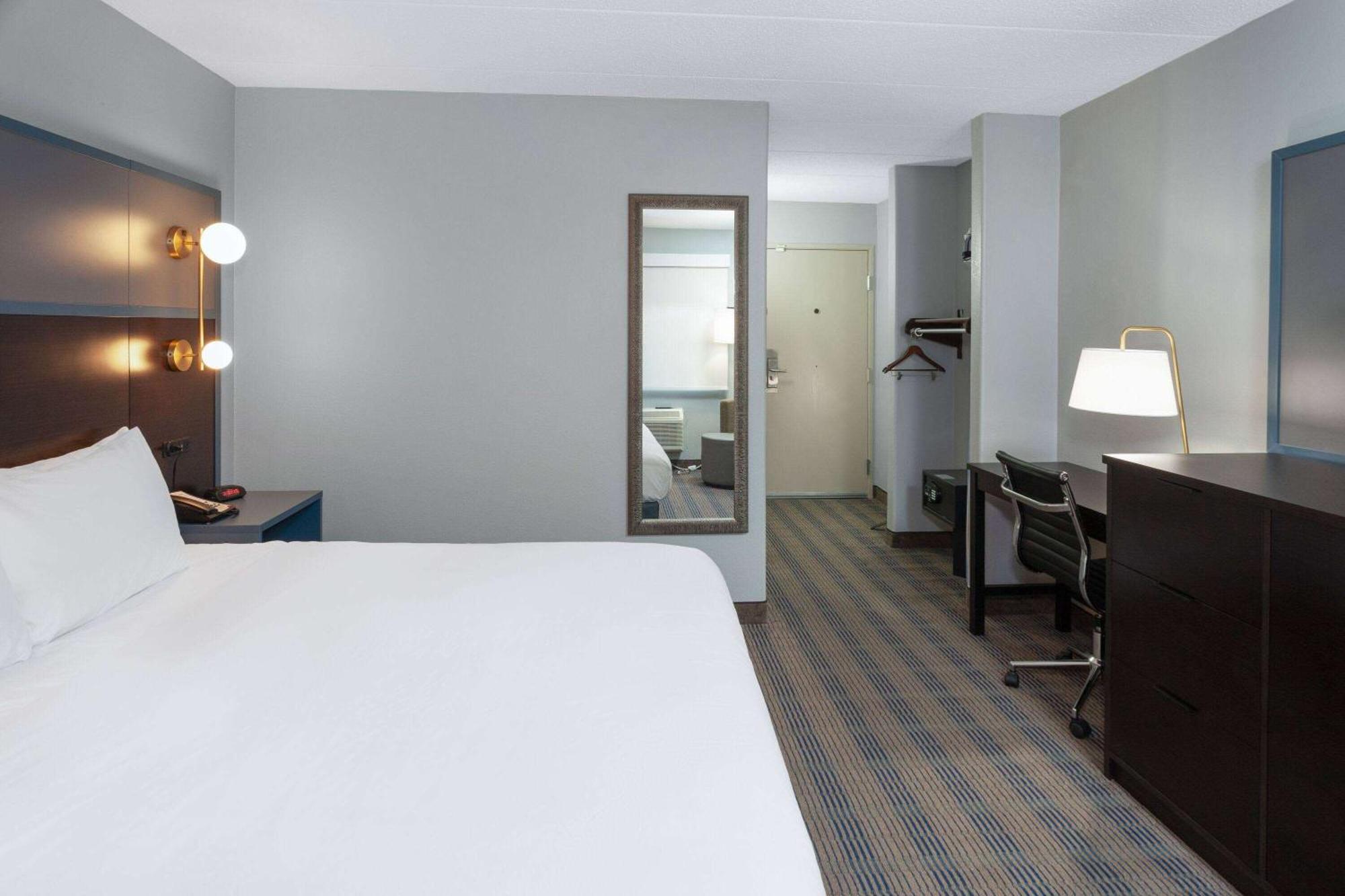 Americinn By Wyndham Peoria Eksteriør bilde