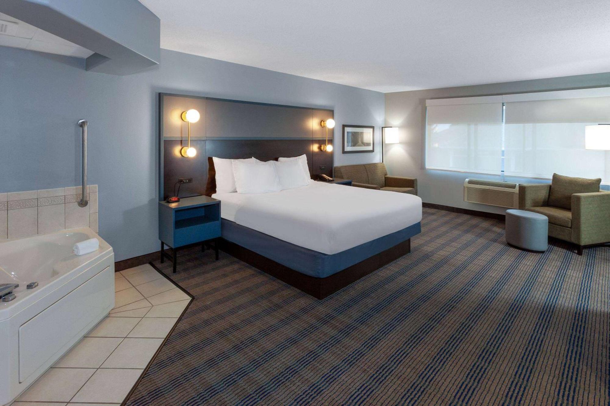 Americinn By Wyndham Peoria Eksteriør bilde
