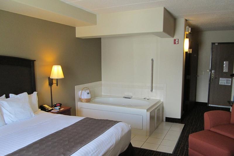Americinn By Wyndham Peoria Eksteriør bilde