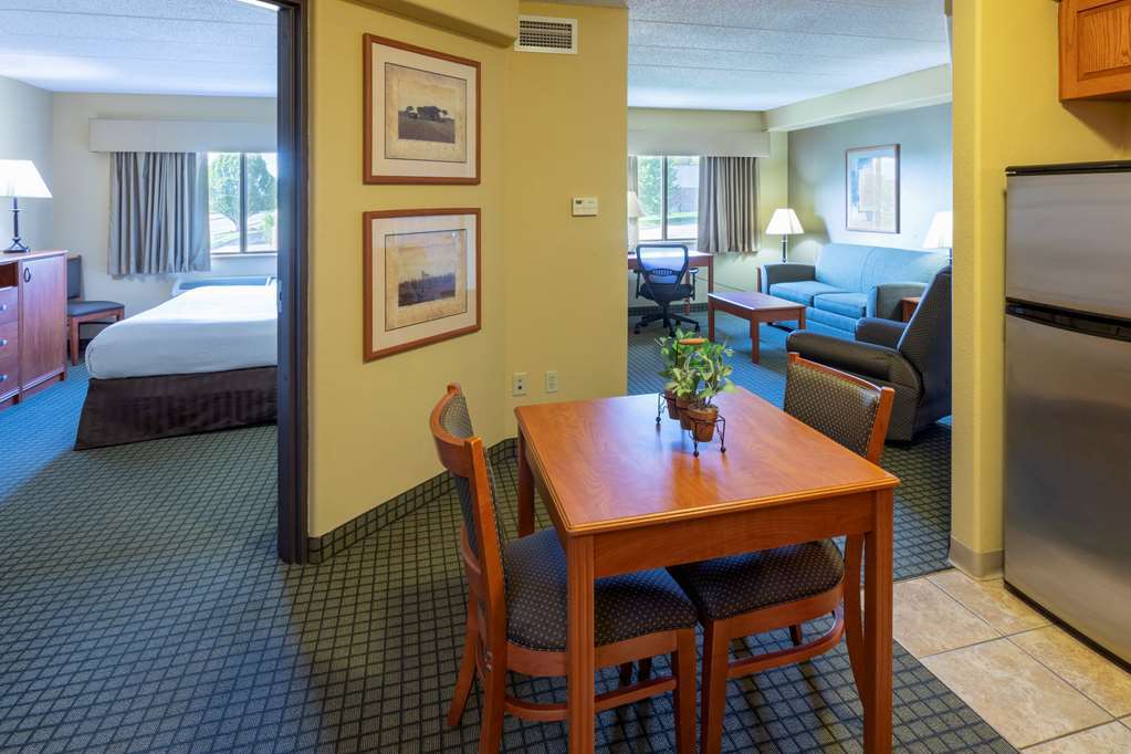 Americinn By Wyndham Peoria Rom bilde