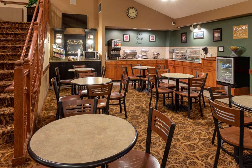Americinn By Wyndham Peoria Restaurant bilde