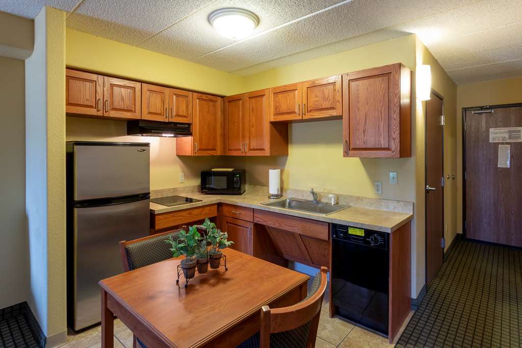 Americinn By Wyndham Peoria Rom bilde